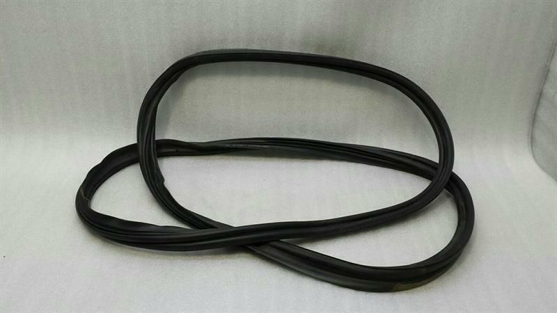 Mercedes C Class W205 Estate Boat Lid Seal A2057400600 Tailgate Seals