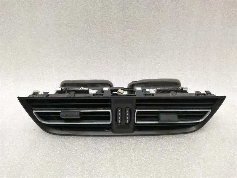 Porsche Macan 95B Center Air Vent 95B819110D Ventilation Nozzle Vent Center