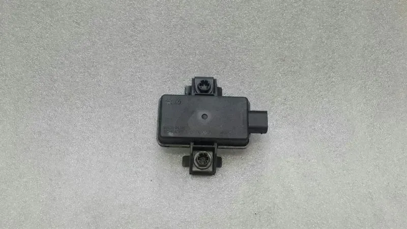 Mercedes E Class W213 Tyre Pressure Sensor A0009008709 ECU Tyre Pressure