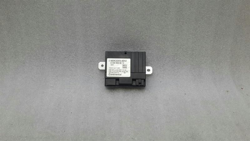 Mercedes E Class W213 Fuel Pump Module A0009006612 Fuel Pump Control Unit