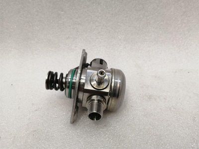 Mercedes A Class W177 A35 AMG Горивна помпа Механична A2600700500 Горивна помпа