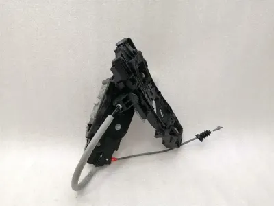 Mercedes A Class W177 RRH Брава за врата A0997303201 Брава за врата задна дясна