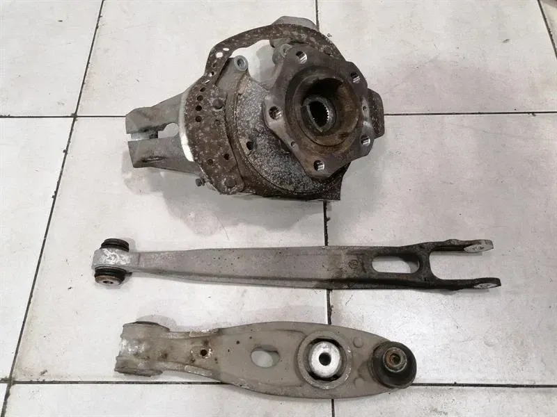 Porsche Boxster 718 Left Rear Hub 982505435A Wheel Bearing Housing Rear Left