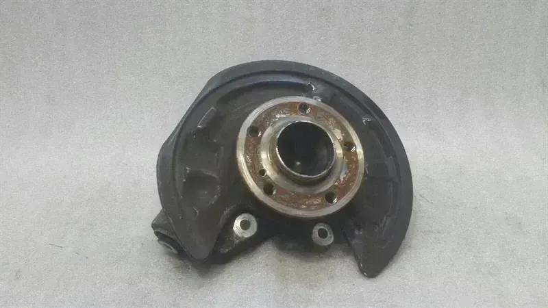 Mercedes A W176 Left Rear Hub A2463503541 Wheel Bearing Housing Rear Left