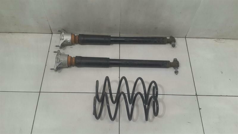 Mercedes A Class W176 Shock Absorbers Rear A1763201531 Rear Shock Absorbers Set