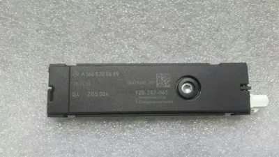 Mercedes A Class W176 Aerial / Antenna A1668200689 Antenna Booster