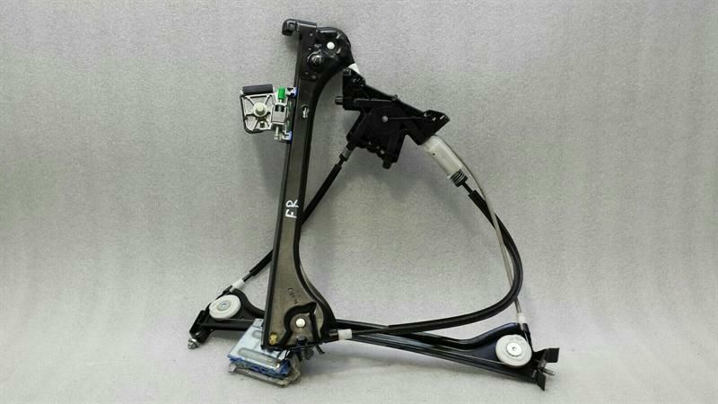 Mercedes SLK R172 Right Front Door Winder A1727200246 Front Right Window