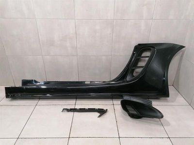 Porsche Boxster 718 kreisās puses svārki 982854885 sānu sliekšņi kreisi