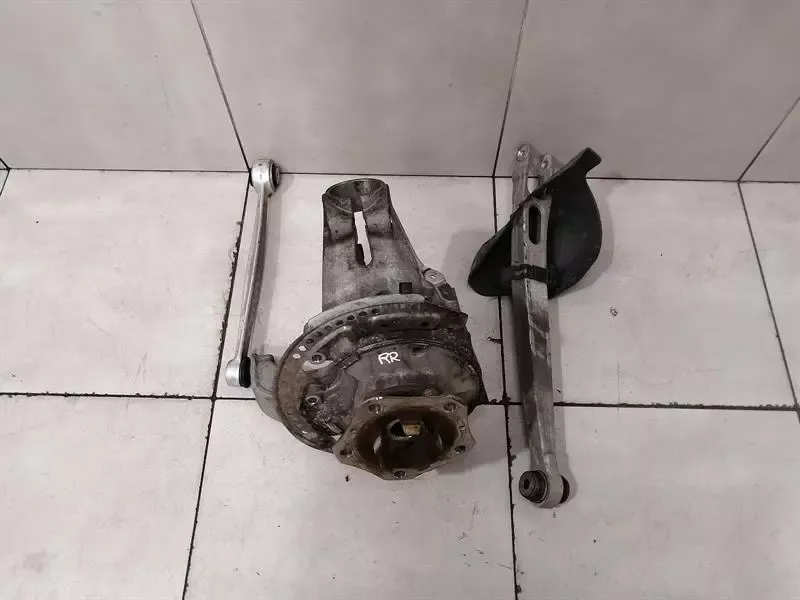 Porsche Boxster 718 Right Rear Hub 982505052J Wheel Bearing Case Rear Right