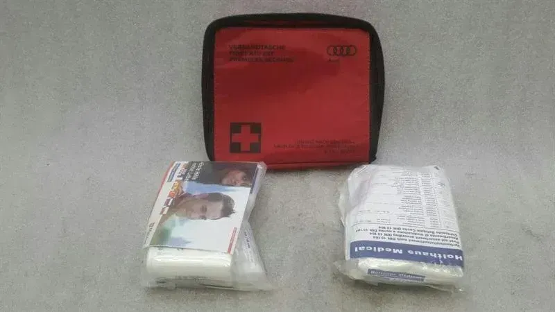 Audi S3 8V First Aid Kit 8P0860282G First Aid Kit First Aid Kit