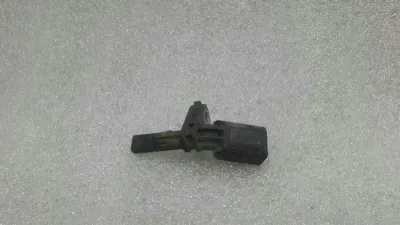 Audi S3 8V A3 aizmugurējais labais A.B.S sensors WHT003856B ABS sensors aizmugurē pa labi.