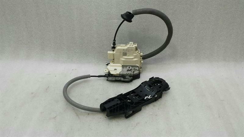 Audi S3 8V RHD Left Door Lock 8X2837015B Right Handlebar Carrerer