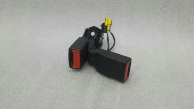 Klamra do paska Mercedes A Class W176 A1768600469 RE Centre