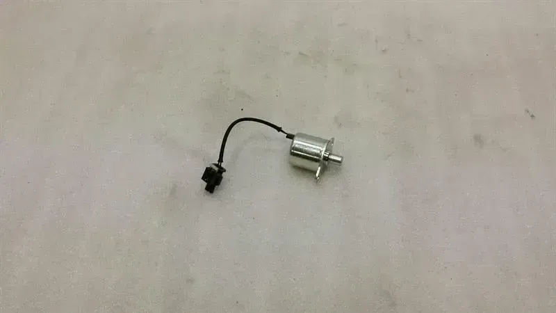 Mercedes A Class W176 Gearbox Solenoid A2469820303 Gearbox Valve