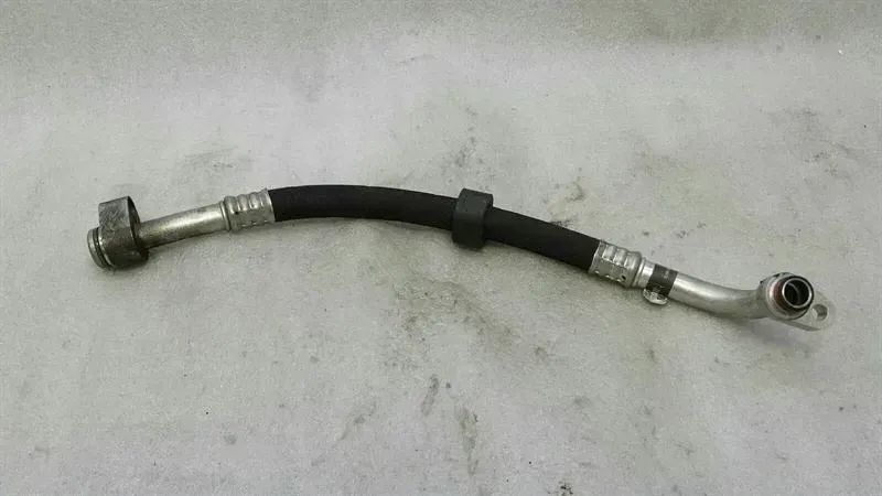 Mercedes R Class W251 A/C Pipe A2518300815 Air Conditioning Climate Control M272