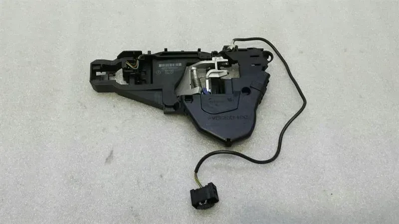 Mercedes W251 FRH door handle carrier A2517602034 door handle holder front keyless GO