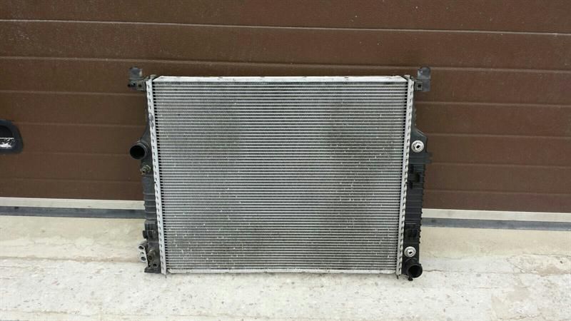 Mercedes R Class W251 Radiator Pack A2515000054 Radiator Pack M272 V6