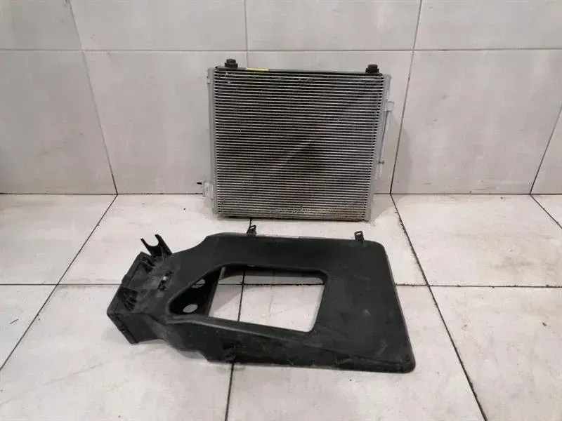 Tesla Model S 75 Left Radiator Pack 6007352-00-F Radiator Pack Left