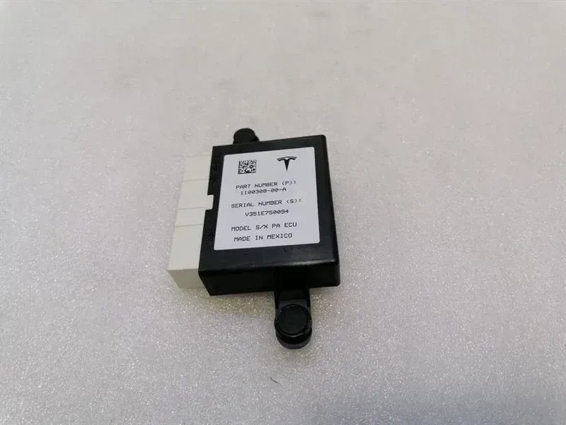 TESLA MODEL S 75 Electronic module 1100308-00-A Steuergerät PDC PARK ASSIST