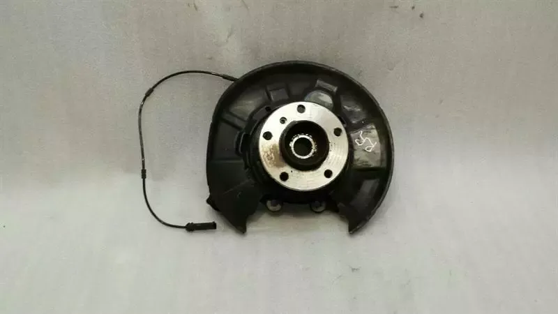 BMW 1 Series F20 Right Rear Hub 6792516 Wheel Bearing Housing Rear Right