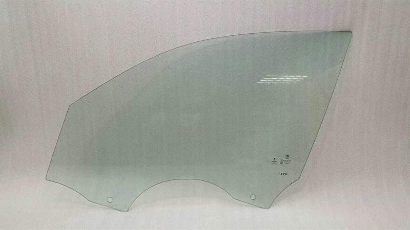 BMW 1 Series F20 left front door glass 7242563 door window front left