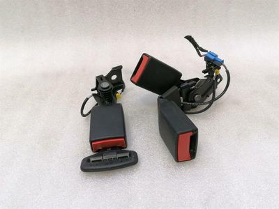 Пряжка ремня безопасности заднего сиденья Mercedes CLA W117 C117 A1768600469