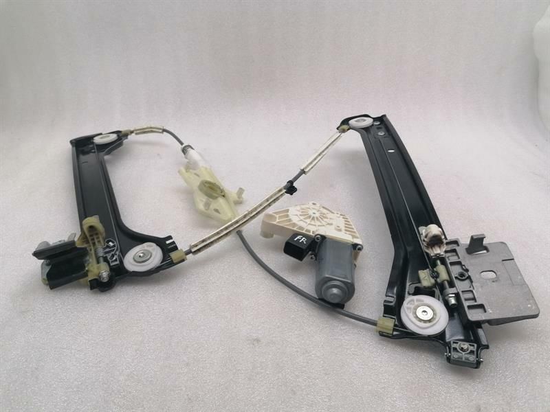 Mercedes CLA W117 C117 Right Front Door Winder A1177200279 Power Window Front Re