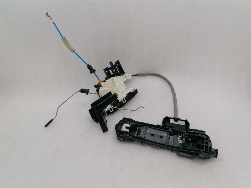 Mercedes CLA W117 C117 front right door lock RHD A0997202401 door lock RHD