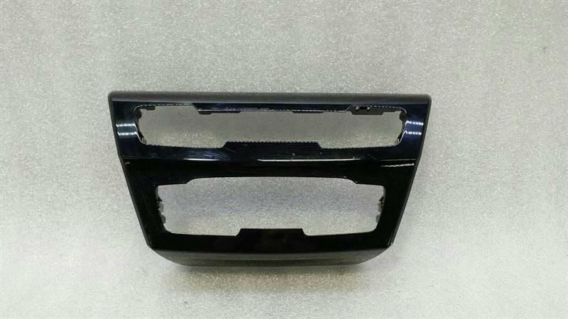 BMW X1 F48 Console Cover 9305907 Console Trim Cover