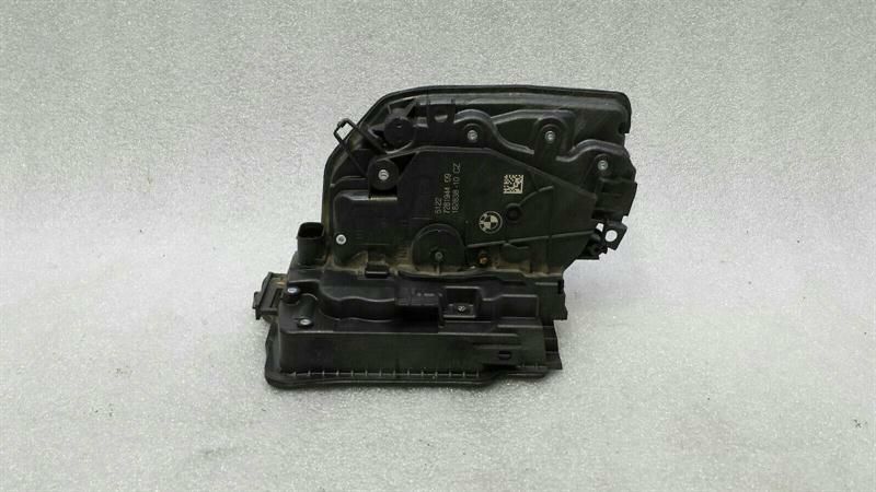 BMW X1 F48 rear right door lock 7281944 door lock rear right