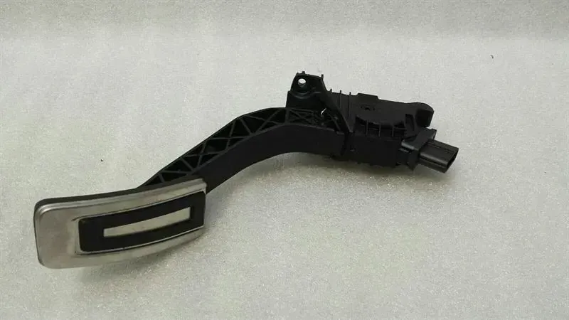 AUDI A3 8V FACELIFT RHD gas pedal (electrical) 5Q2723503D right hand drive