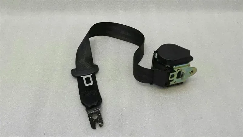 Audi A3 8V facelift rear seat belt 8V5857805A seat belt belt rear