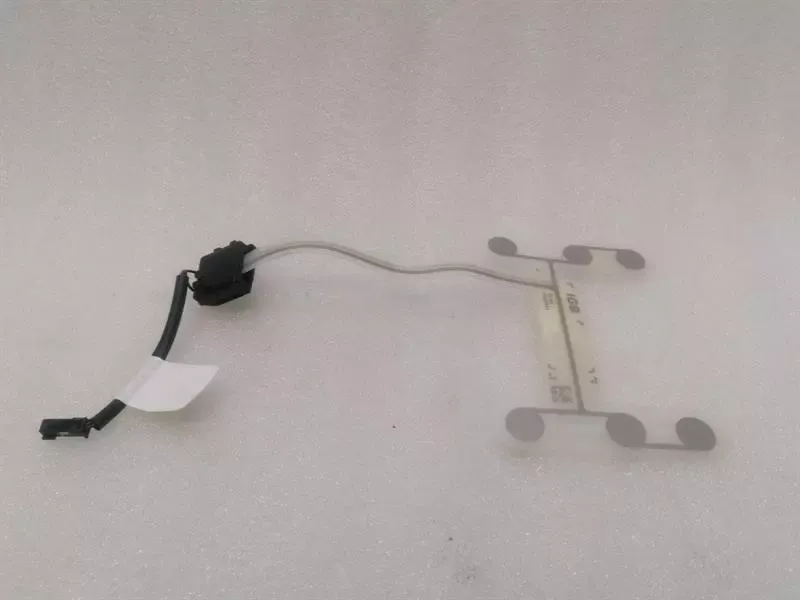 Tesla Model 3 LONG RANGE Sensor 1099592-00-F Presence SEAT