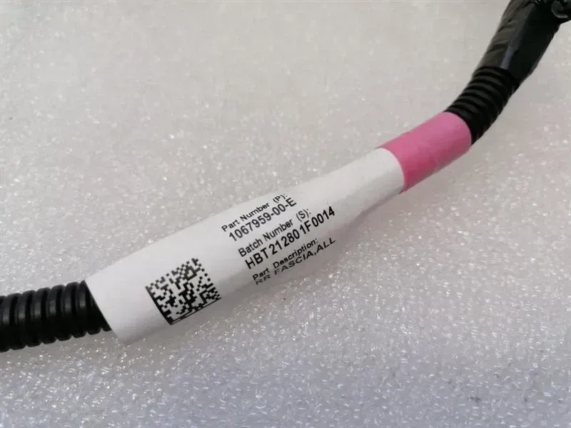 Tesla Model 3 Long Range Rear Bumper WIRING LOOM 1067959-00-E Rear Bumper