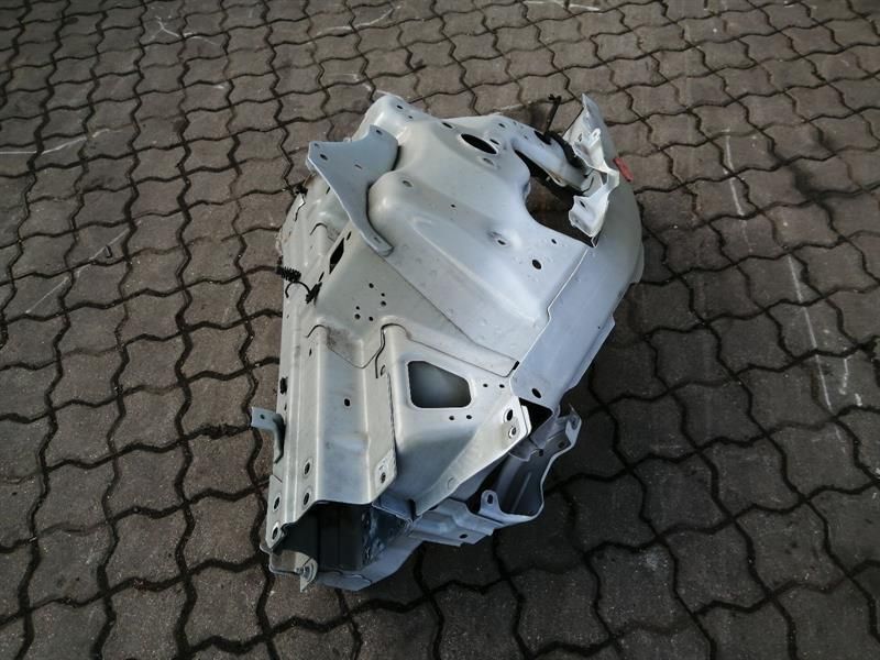 Tesla Model 3 Long Range Left Front Chassis LeG 1073791-S0-J Left Front Wheel Arch