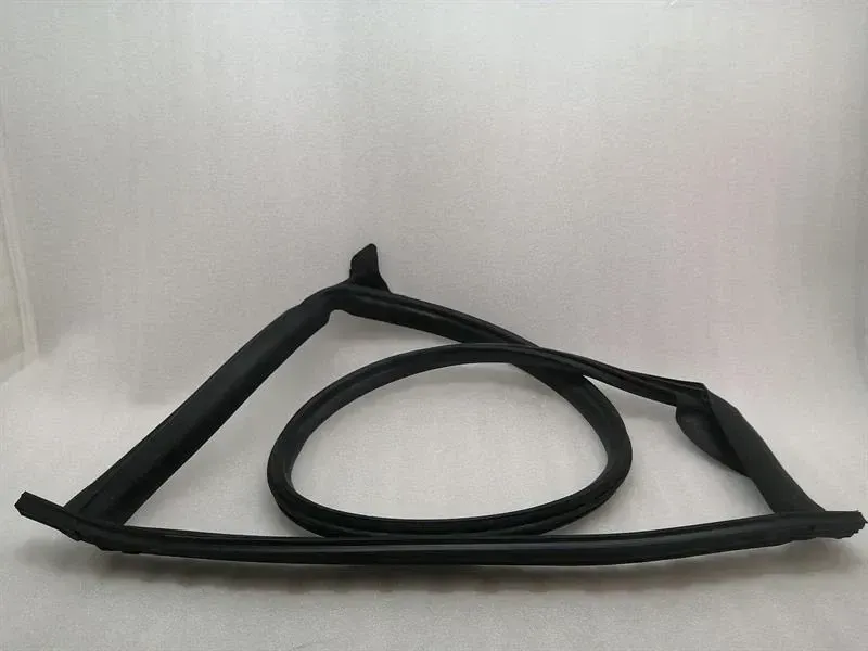 TESLA MODEL 3 LONG RANGE Door Seal 1090510-00-O Door Seals RRH REAR RIGHT