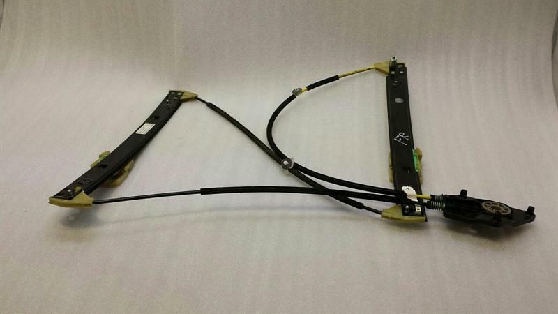 Audi A1 8X Right Front Door Winder 8X3837462A Window Regulator Front Right
