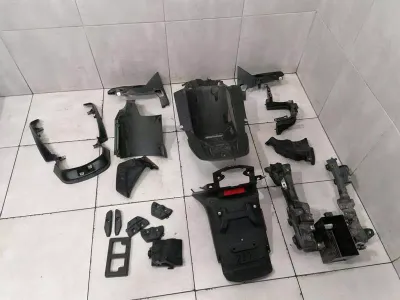 BMW R1250RT K52 46638382827 Zestaw osłon na tylne koła Zestaw osłon na tylne koła