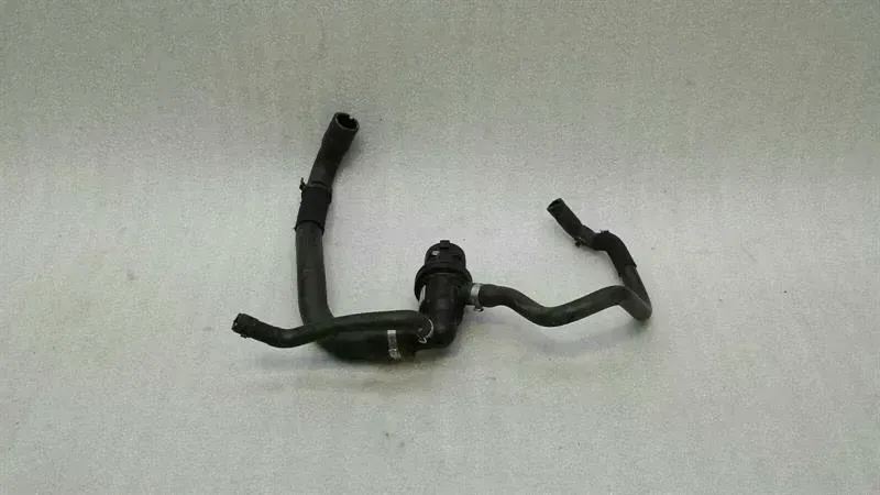 BMW R1200GS ADVENTURE THERMOSTAT HOUSING 8520226 THERMOSTAT HOUSING