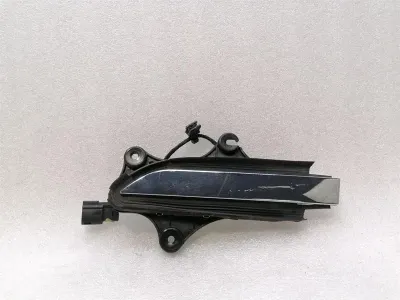 Tesla Model X 75D door handle rear left 1045157-00-D door handle rear left