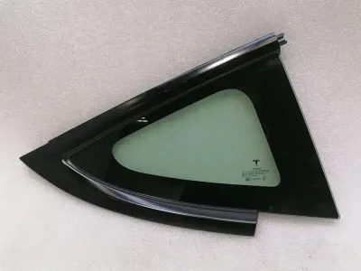 Tesla Model 3 дясно задно четвърт стъкло 1514979-01-C панел на вратата 1/4 задно дясно