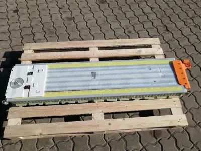 Аккумулятор Tesla Model 3 стандартной серии мощностью 12 кВт, литий-ионный, модуль 1093902-00-L