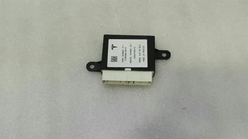 TESLA MODEL S 75 Park Assist Module 1100308-00-A Steuergerät PTS ECU