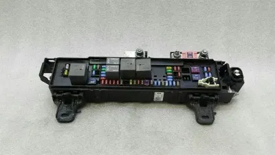 Tesla Model S 75 Fuse Box 1034405-00-F Fuse Box