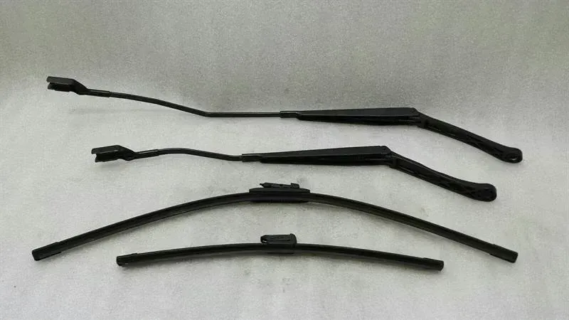 Tesla Model S 75 RHD Wiper Arm Set 10534401-00-A Right Hand Drive