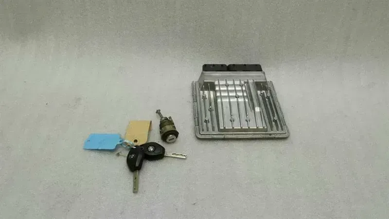 BMW Z4 E85 E86 Engine ECU 7561684 Engine Control Unit N52