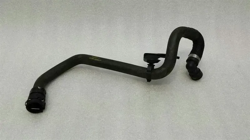 Land Rover Evoque 2.2 TD Cooling Pipe BJ32-8274-AA Coolant Hose Pipe