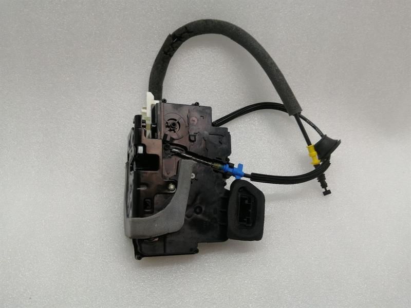 Porsche Taycan 9J Door Lock Front Right 4N2837016 RIGHT HANDLE RHD