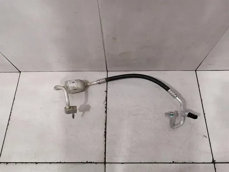 Tesla Model X P100D A/C Pipe 1032196-00-D Air Conditioning Air Conditioning