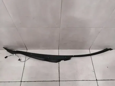 Tesla Model X P100D 1037559-00-D Kreiso aizmugurējo durvju bloķēšanas sensora spiediena turētājs